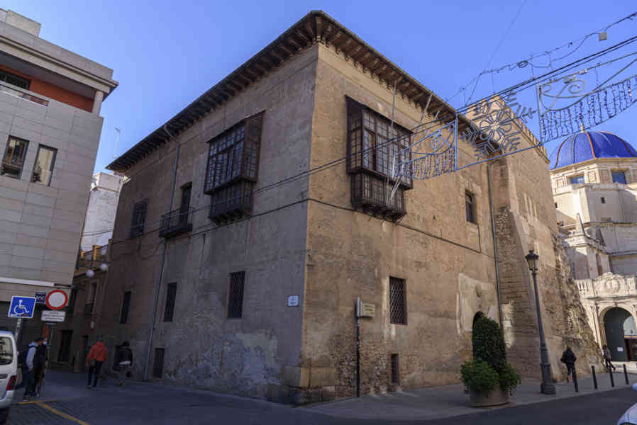 Alicante - Elche 27 - torre de la Calahorra.jpg